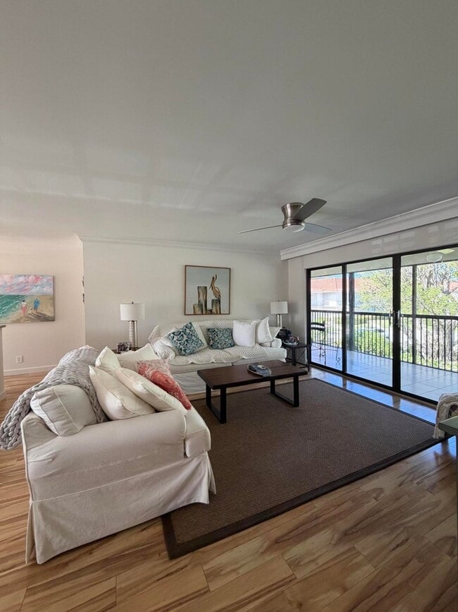 Foto del edificio - 4607 Kittiwake Ct