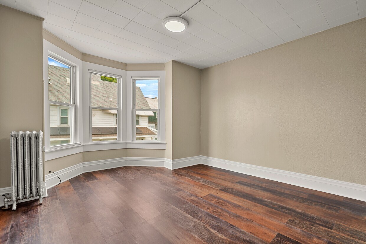 2nd Bedroom - 334 1st St