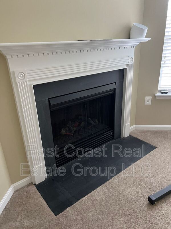 Building Photo - 405 Bertelli Ct