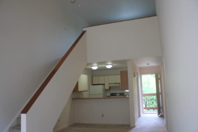 Building Photo - 1002 Linden Ave