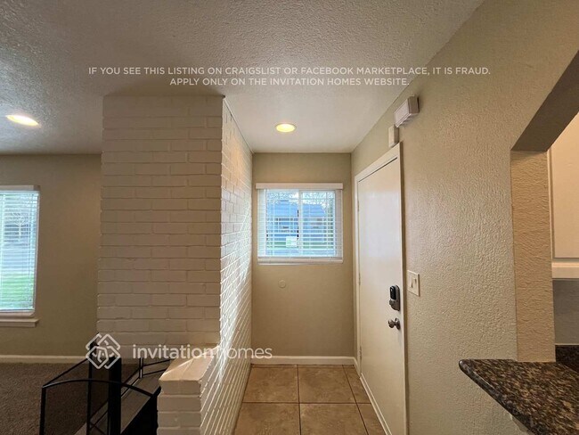 Foto del edificio - 8733 Baxter Way