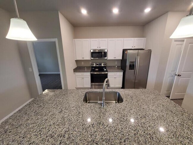 Foto del edificio - 3909 NE 17th Ave