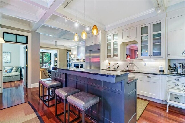 Foto del edificio - 868 Rosedale Rd NE