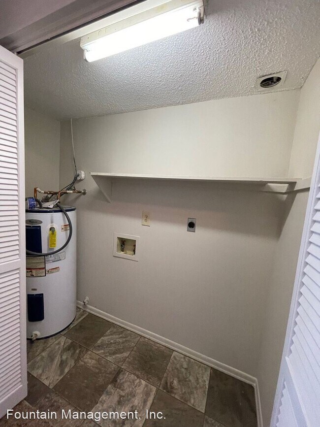 Foto del edificio - 2 br, 1 bath House - 104 Village Circle