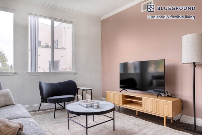 Foto del edificio - 5710 Crescent Park E