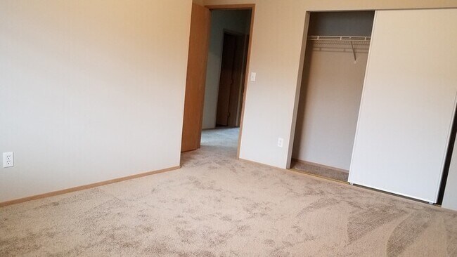 Building Photo - 9620 131st St Ct E