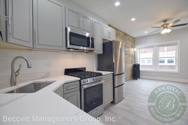 Foto del edificio - 6035-6045 N Winthrop Ave