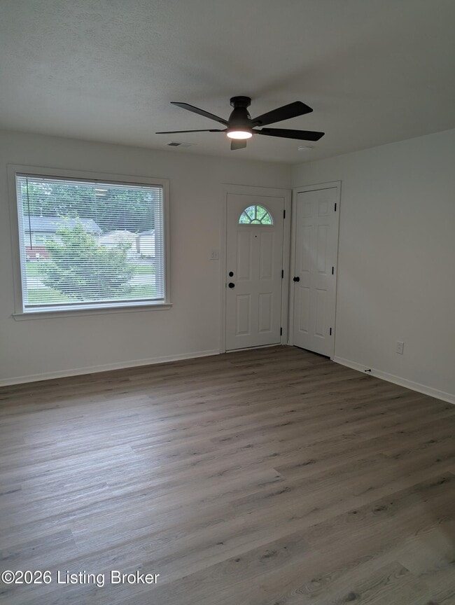 Building Photo - 6109 Toebbe Ln