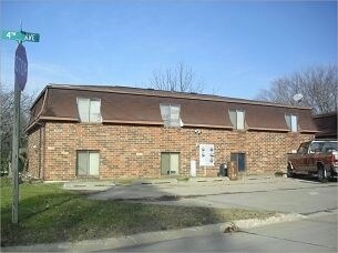 Primary Photo - 2040 4th Ave