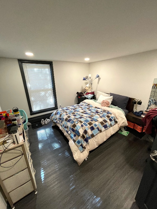 Foto del edificio - 79 Lloyd Ave