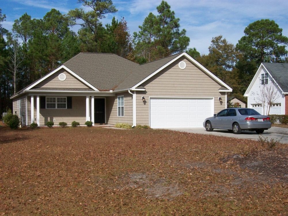 9824 Black Bear Hollow SE, Winnabow, NC 28479 House Rental in