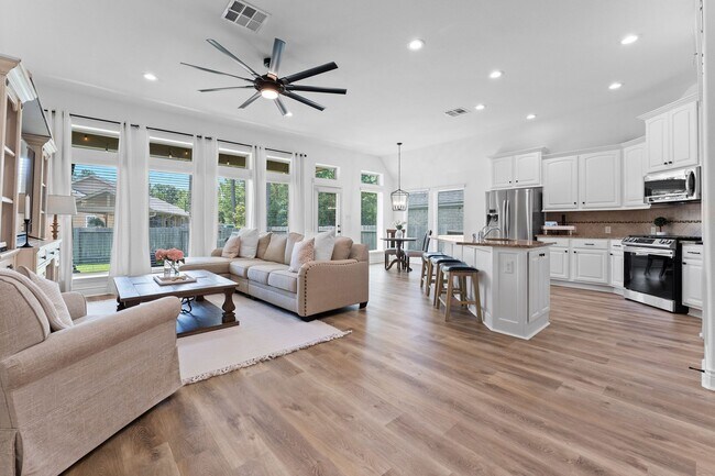 Foto del edificio - 239 Forest Peak Way