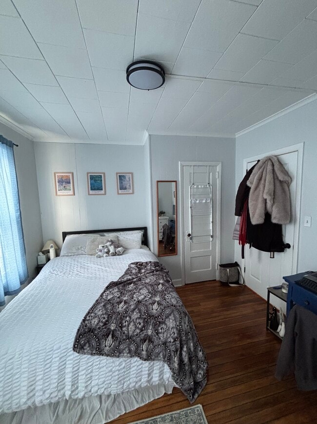 Foto del edificio - 451 New Park Ave