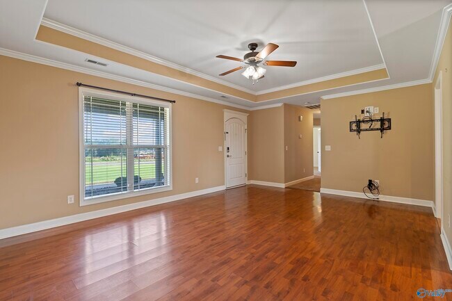 Building Photo - 407 Robinson Rd