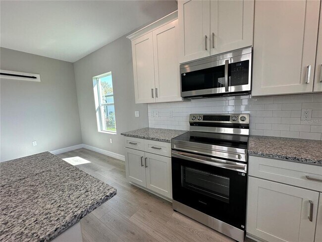 Building Photo - 26465 Barranquilla Ave