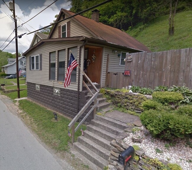 Building Photo - 369 Pike Run Dr
