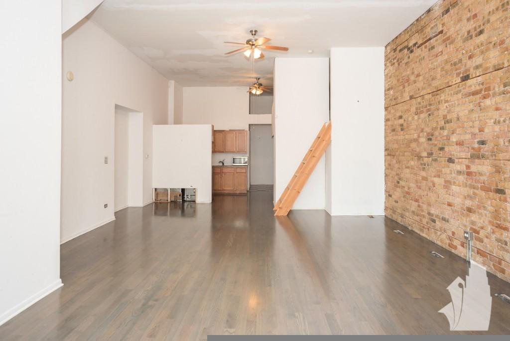 Foto del edificio - 0 bedroom in Chicago IL 60647