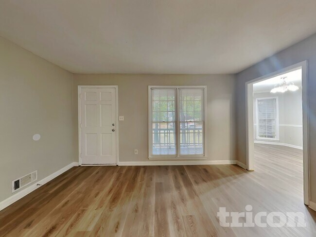 Foto del edificio - 91 Stratford Dr