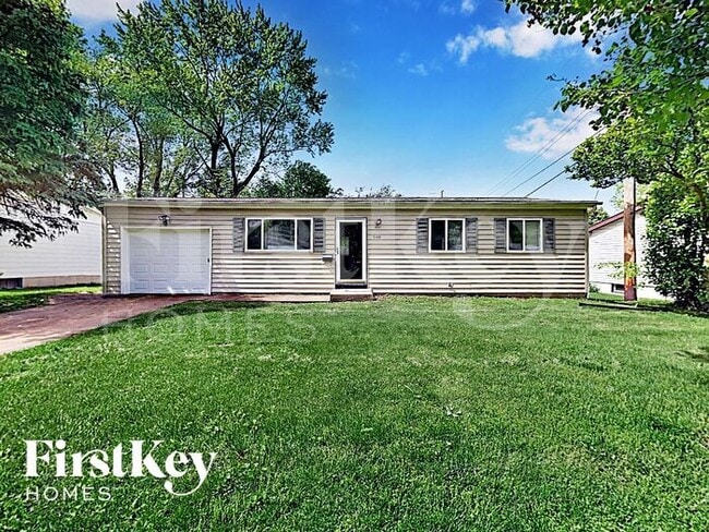 Building Photo - 1140 Estes Dr