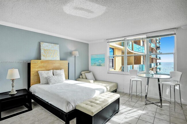 Foto del edificio - 2501 S Ocean Dr