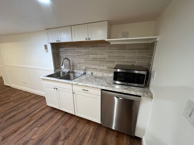 Foto del edificio - 1400 38th Ave