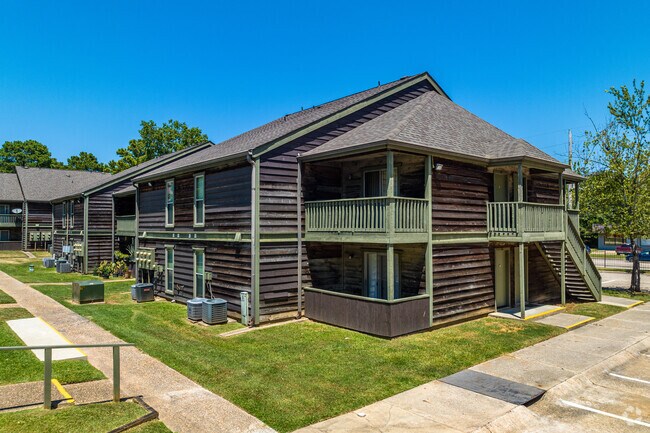 Building Photo - Seasons Apartments