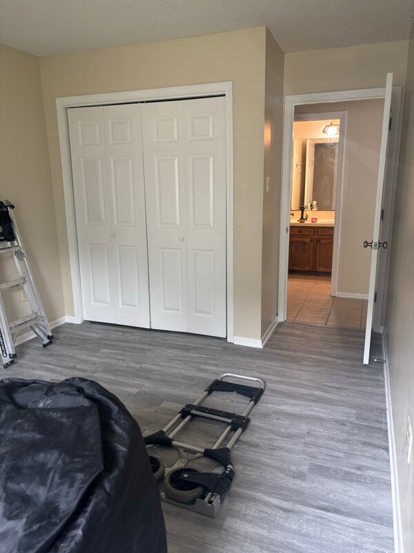 Foto del edificio - 5213 Berryville Ct