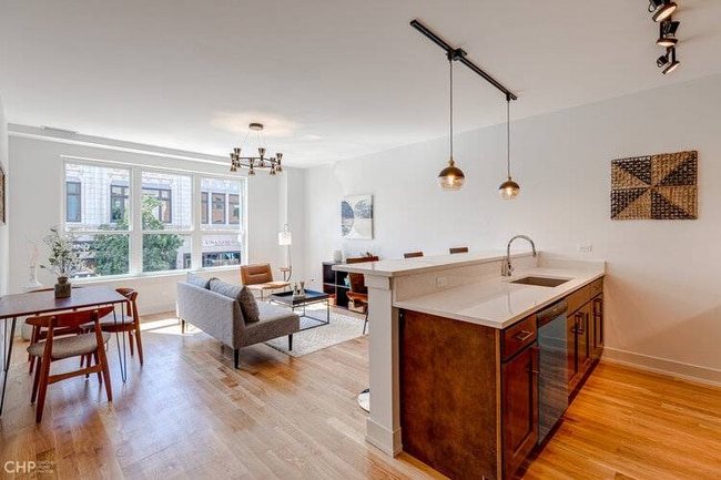 Photo - 2720 N Spaulding Ave Apartment