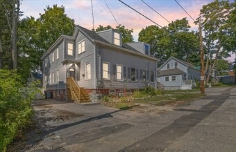 Building Photo - 14-16-16 Bartlett Ave