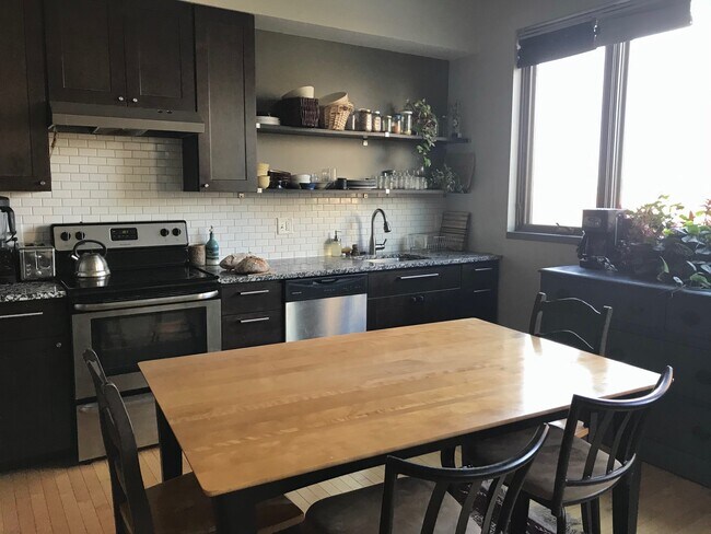 Foto del edificio - 330 Saint Paul Pl