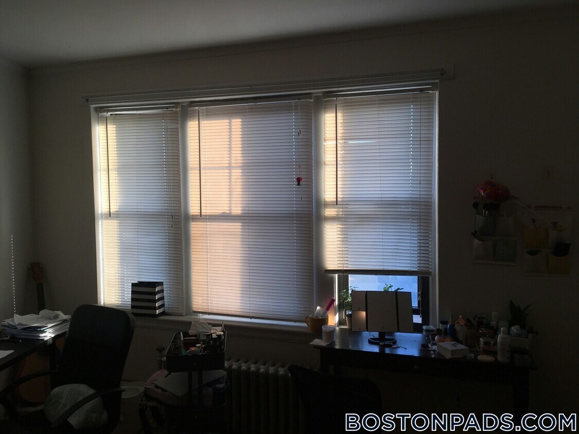 Foto del edificio - 349 Pleasant St