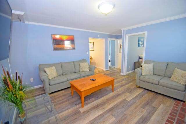 Living Room - 7700 Coastal Hwy