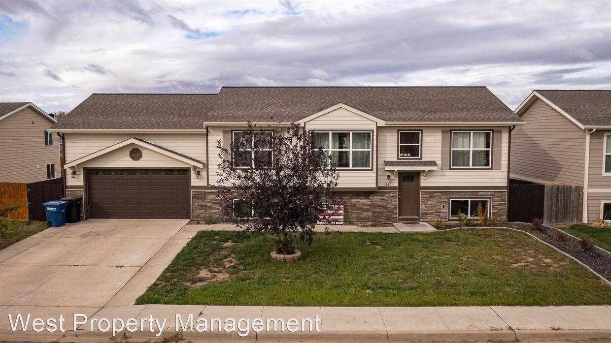 Foto principal - 4 br, 2 bath House - 530 5TH AVE SE