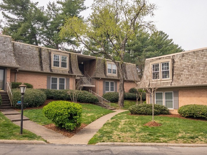 Primary Photo - 3000 Hillsboro Pike