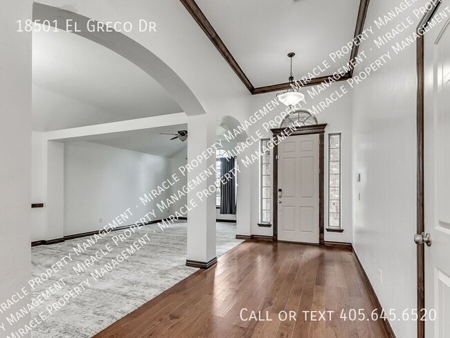 Building Photo - 18501 El Greco Dr