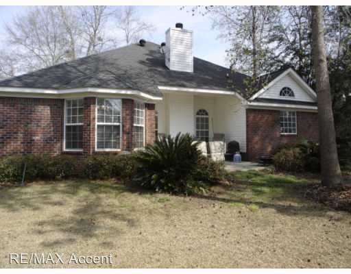 Building Photo - 4 br, 2 bath House - 10 Heron View Court