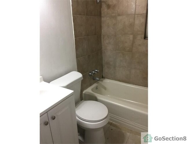 Foto del edificio - 2417 Rosedale St