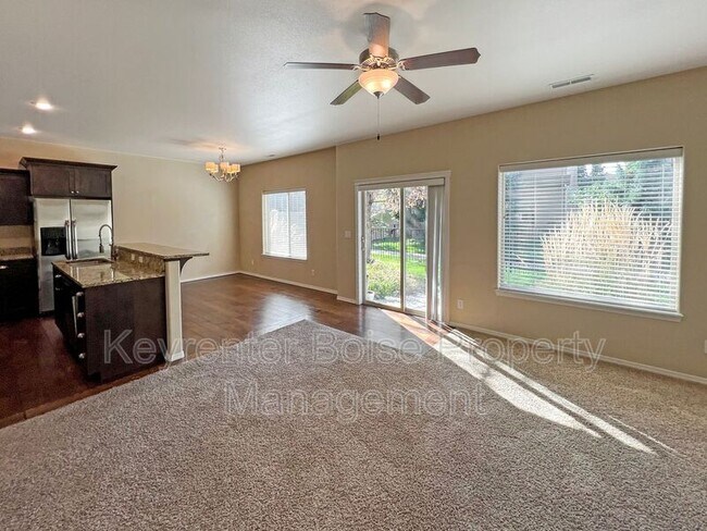 Foto del edificio - 8799 W Evening Star Ln
