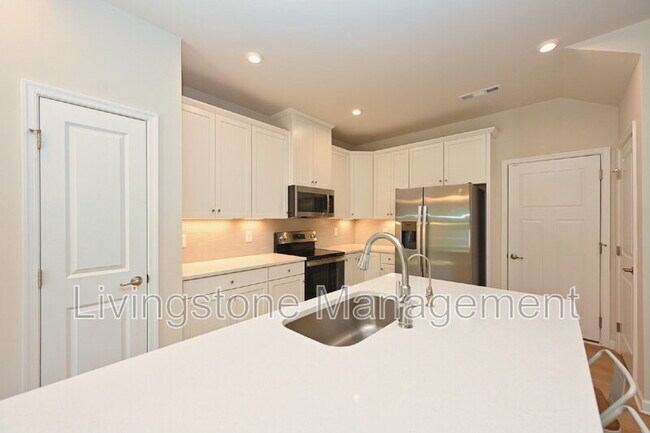 Foto del edificio - 1472 Carderock Springs Dr