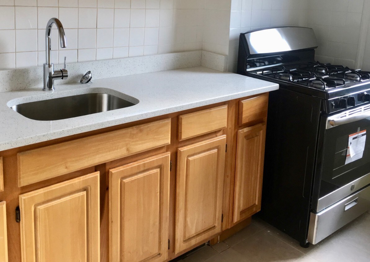 Foto del edificio - 294 E 38th St