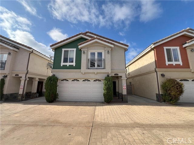 Building Photo - 13746 Cordary Ave