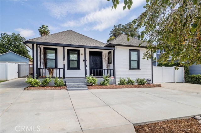 Building Photo - 1029 W Palm Ave