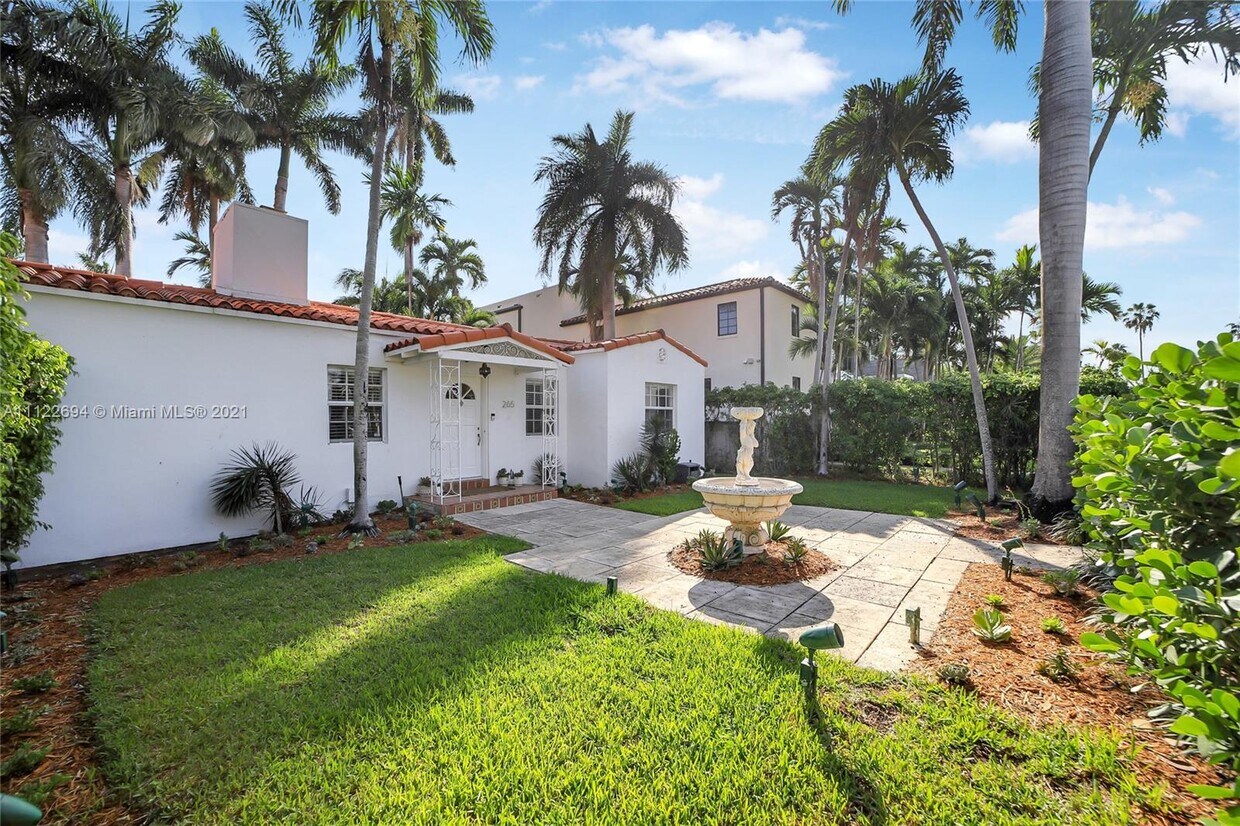 Primary Photo - 265 Palm Ave