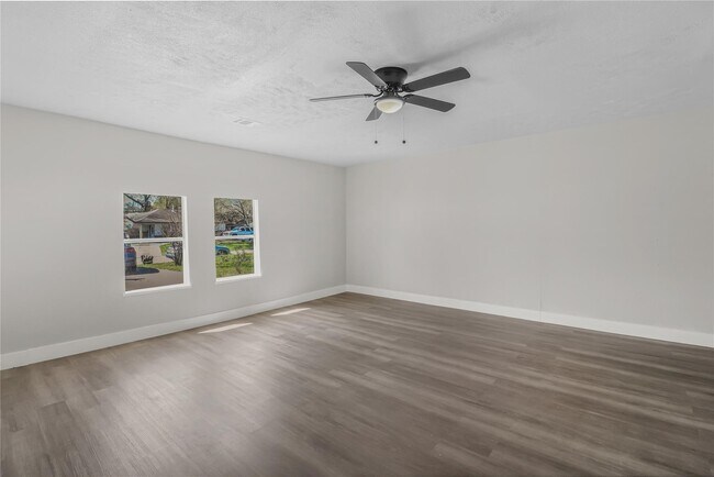 Foto del edificio - 7418 Wiley Rd