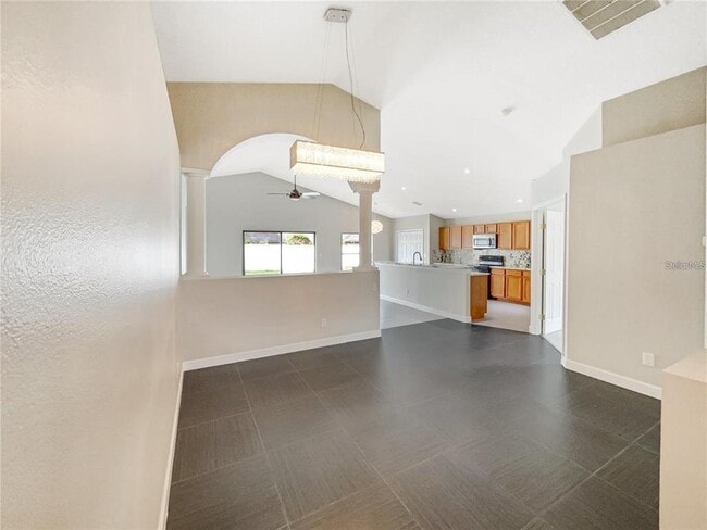 Building Photo - 4655 Doral Park Ave