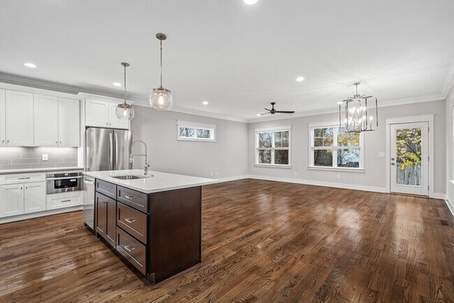 Foto del edificio - 501B Waycross Dr