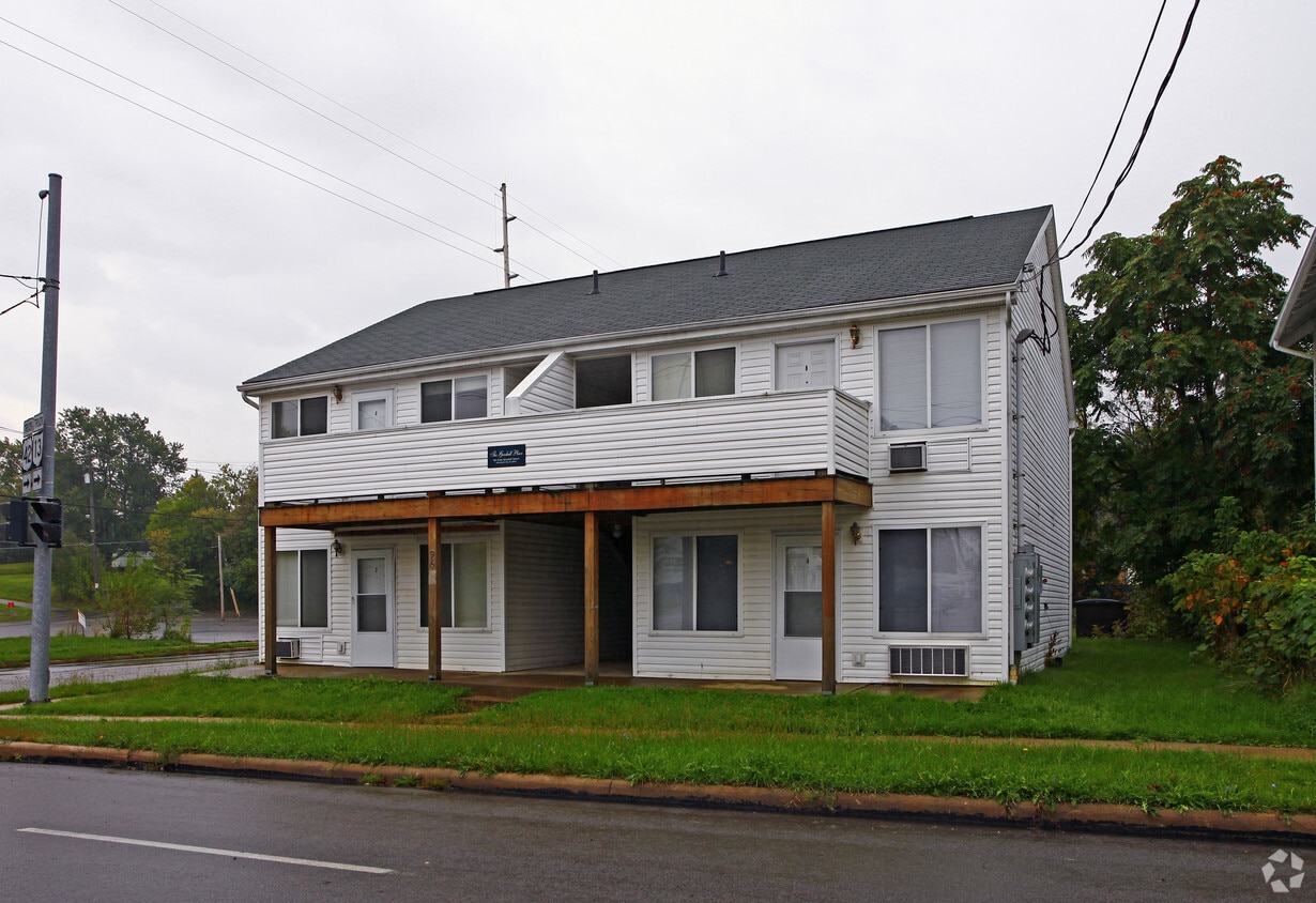 The Goodall Place Apartments in Mansfield, OH