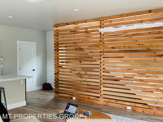 Foto del edificio - 2 br, 2 bath House - 760 Ivy St.