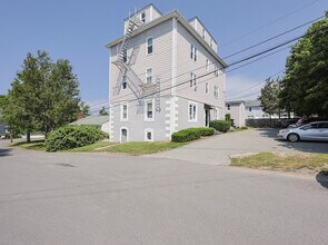 Building Photo - 9 Western St