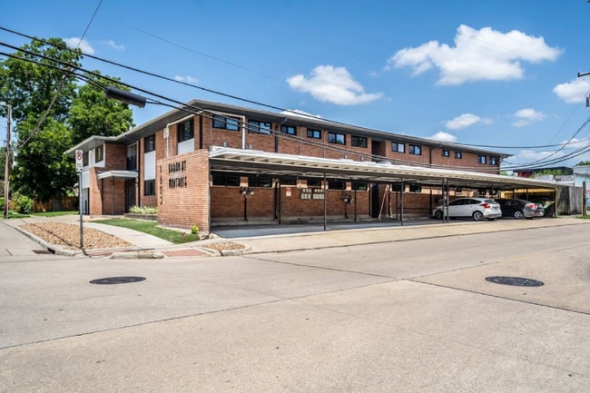 Building Photo - 1602 Bonnie Brae St